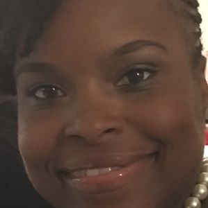 Meet your Posher, Kenza